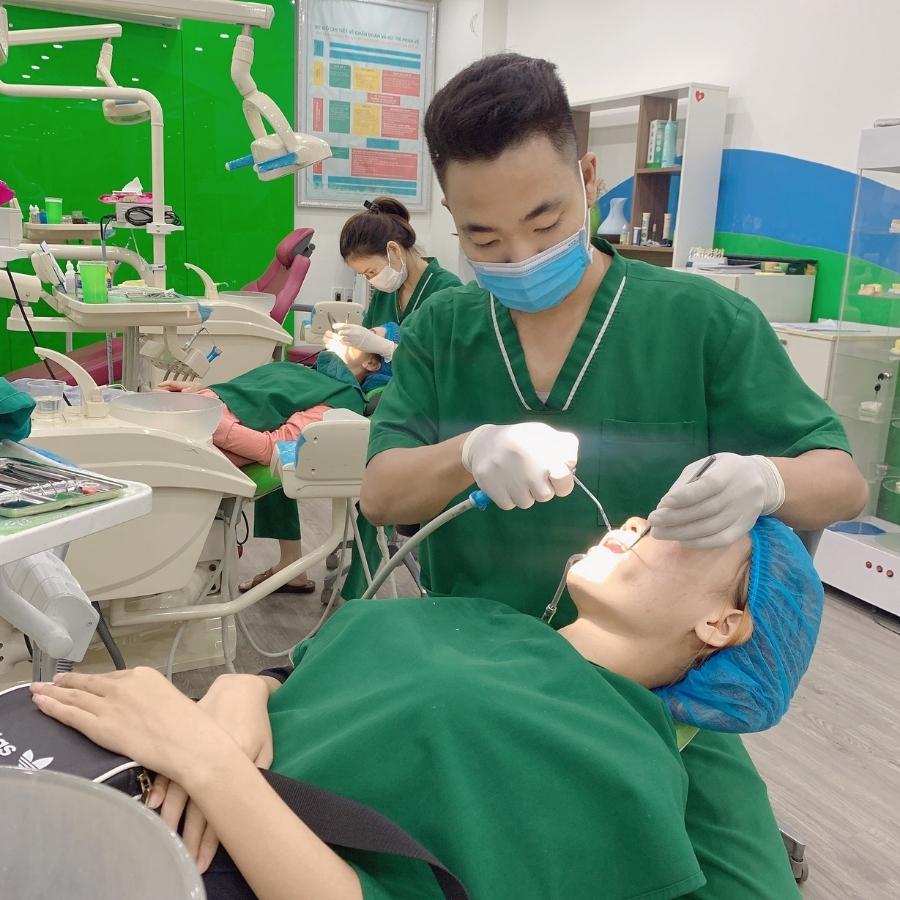 lam sach rang sau de han rang tai nha khoa gia dinh bac ninh