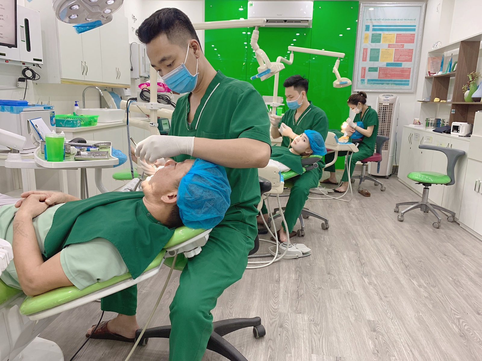Địa chỉ tẩy trắng răng tại Tiên Du chuyên nghiệp hàng đầu 3 Nha Khoa Gia Đình ứng dụng quy trình tẩy trắng an toàn, giữ độ chắc khỏe cho răng