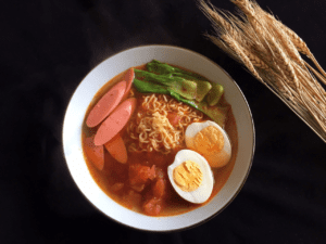 Không nên ăn mì tôm sau khi nhổ răng khôn