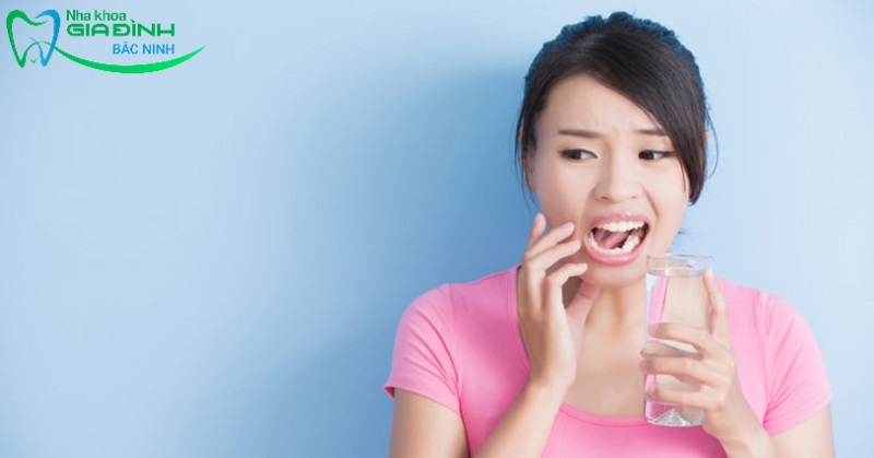 Tẩy trắng răng có đau không? Nguyên nhân gây đau nhức răng khi tẩy trắng 3 Giải đáp vấn đề tẩy trắng răng có đau không