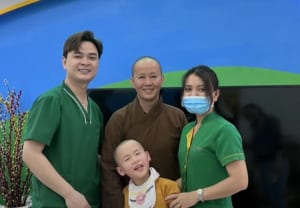 Nha khoa gia đình Bắc Ninh khám chữa răng thiện nguyện giúp những trẻ có hoàn cảnh đặc biệt